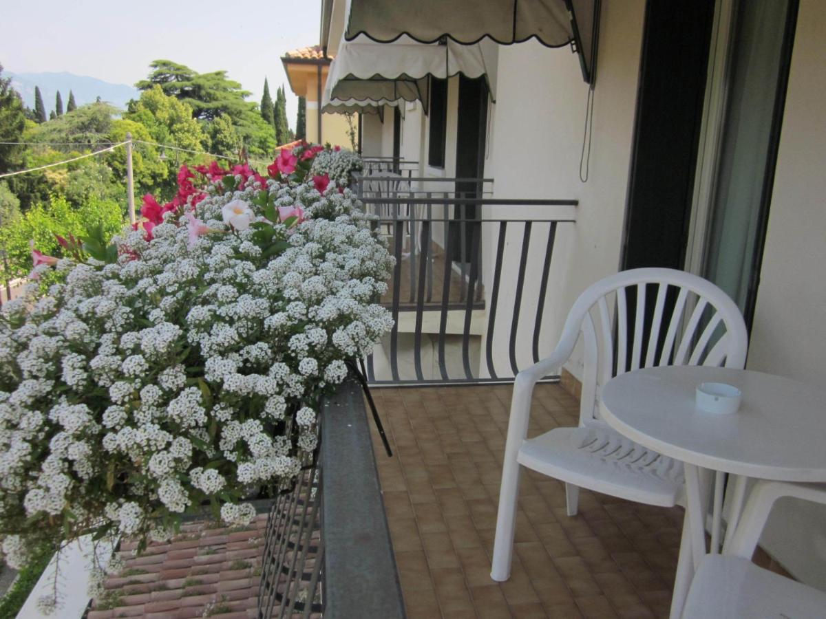 Hotel Marina Torri Del Benaco Quarto foto